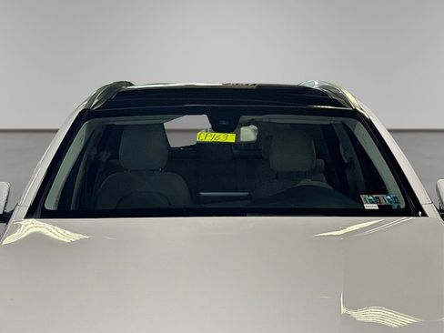 Used 2019 Mercedes-Benz GLC 300 4MATIC image 14