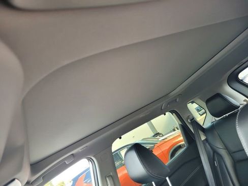 Certified 2025 Nissan Rogue SL w/ Tech Package image 21