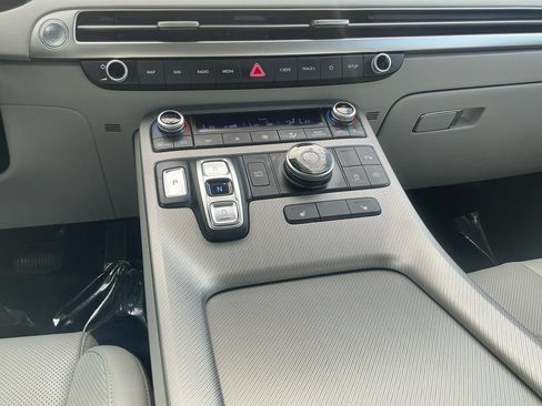 Used 2024 Hyundai Palisade SEL FWD image 12