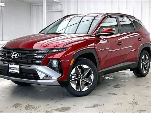 Certified 2025 Hyundai Tucson SEL image 2