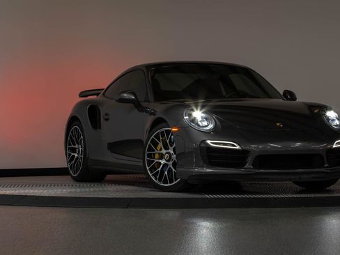 Used 2015 Porsche 911 Turbo S AWD/4WD image 23