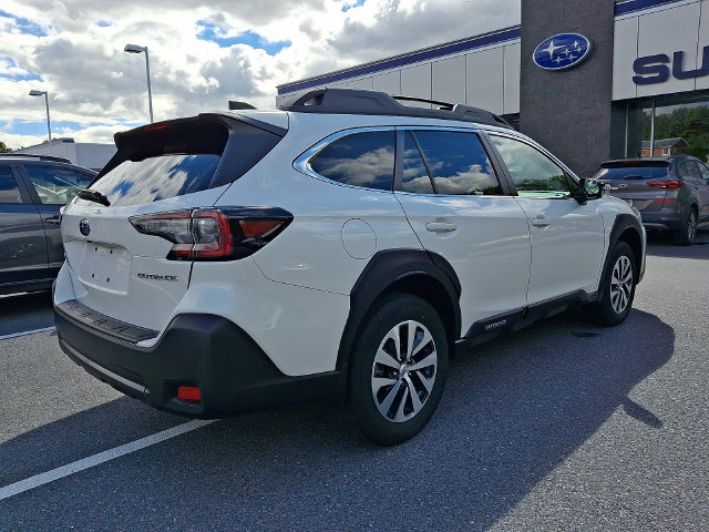 Certified 2024 Subaru Outback Premium w/ Popular Package #1A AWD/4WD image 8