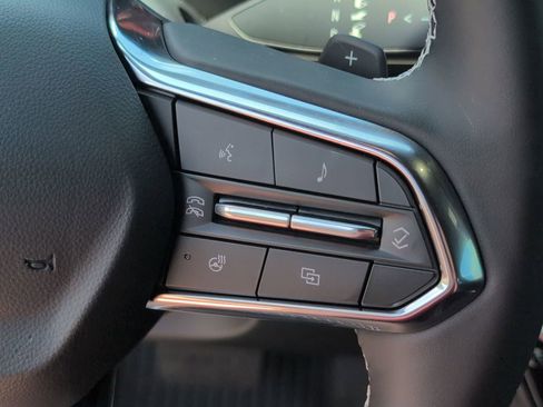 New 2026 Chevrolet Traverse LT w/ Sun and Wheel Package FWD image 25