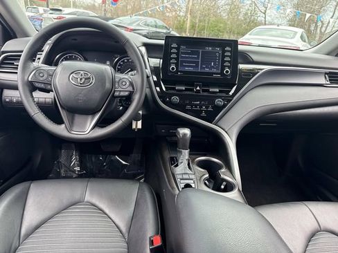 Used 2023 Toyota Camry SE AWD/4WD image 14