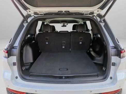 Used 2023 Jeep Grand Cherokee Altitude image 13