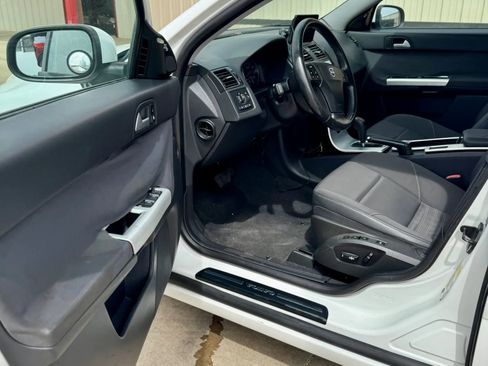 Used 2011 Volvo S40 T5 FWD image 8
