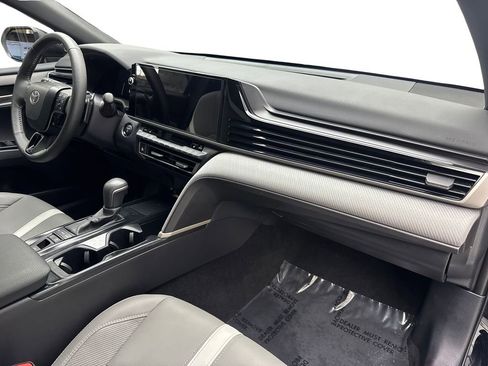Used 2025 Toyota Camry SE w/ Multimedia Upgrade Package image 53