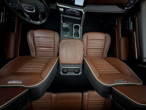 Used 2023 GMC Sierra 1500 Denali Ultimate image 13