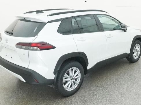 New 2026 Toyota Corolla Cross LE image 9