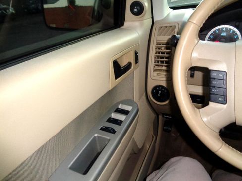 Used 2012 Ford Escape XLT image 26