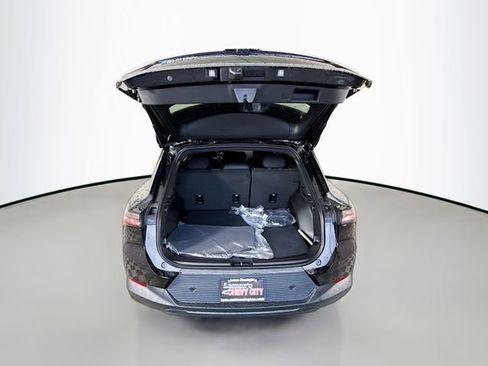 New 2026 Chevrolet Equinox EV LT image 27