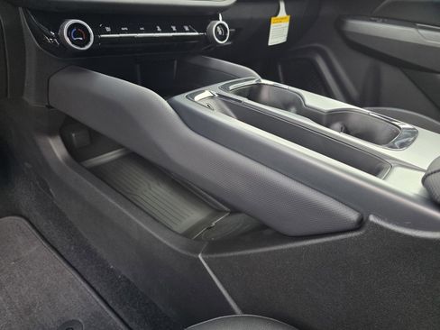 New 2026 Chevrolet Equinox EV RS image 28