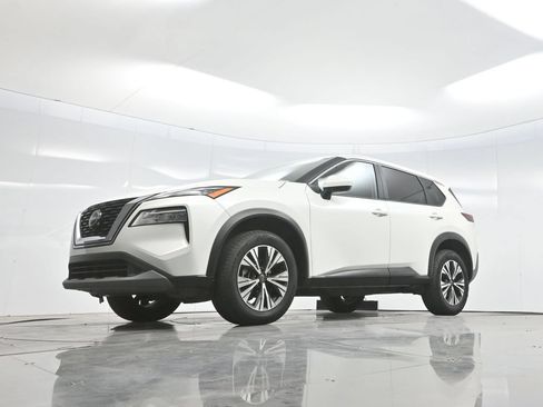 Used 2023 Nissan Rogue SV FWD image 57