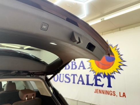 Used 2020 Buick Enclave Avenir FWD image 22
