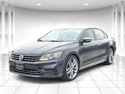 Used 2018 Volkswagen Passat 2.0T S FWD image 7