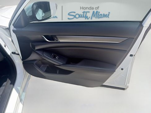 Used 2020 Honda Accord LX image 32