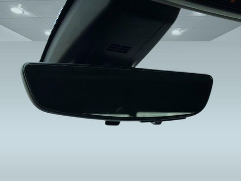 Used 2021 GMC Sierra 2500 Denali w/ Denali Ultimate Package image 17