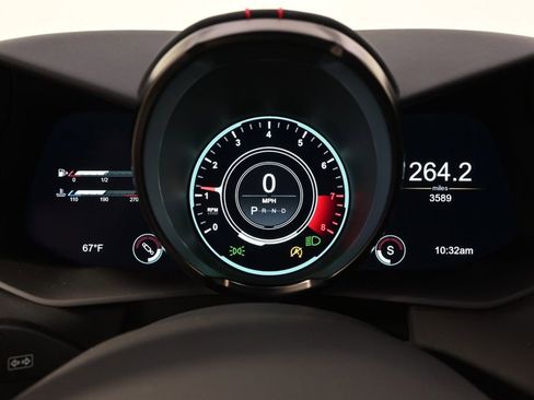 Used 2023 Aston Martin V8 Vantage Roadster RWD image 31