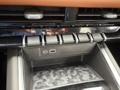 New 2026 GMC Canyon AT4 image 17