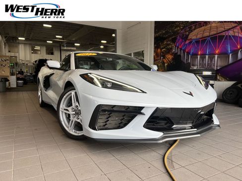 Used 2022 Chevrolet Corvette Stingray Coupe w/ Z51 Performance Package RWD image 1
