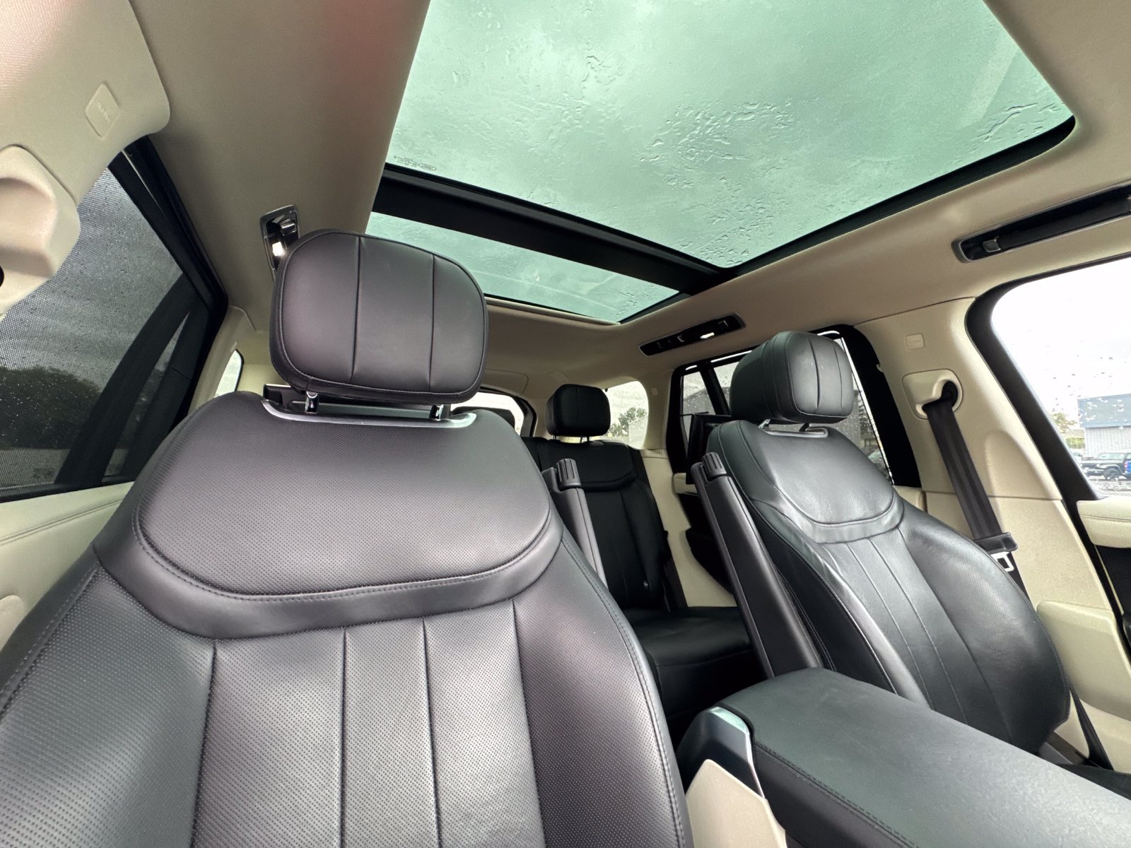 Used 2023 Land Rover Range Rover SE AWD/4WD image 19
