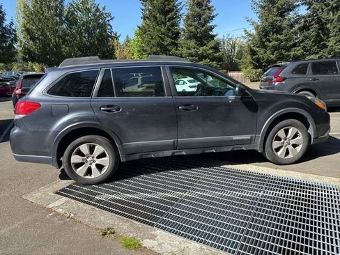 Used 2012 Subaru Outback 2.5i Limited AWD/4WD image 5