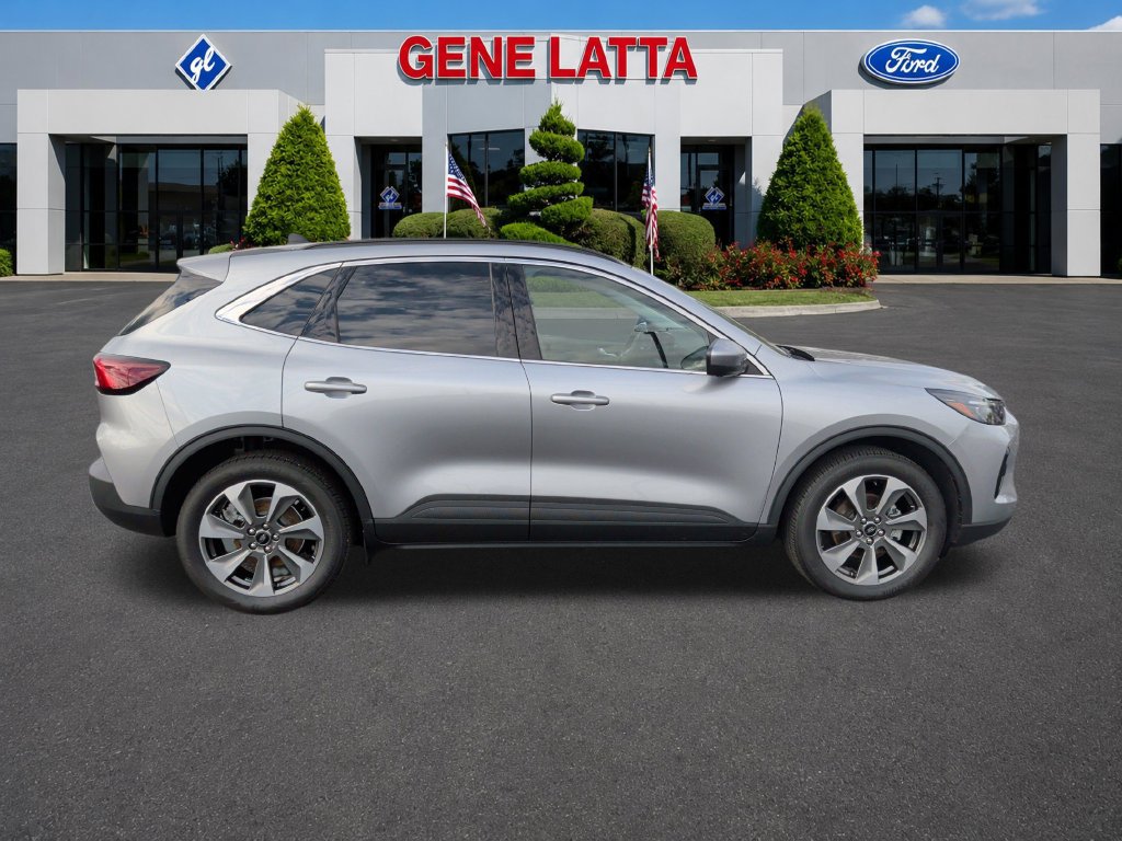 Certified 2023 Ford Escape Platinum AWD/4WD image 9