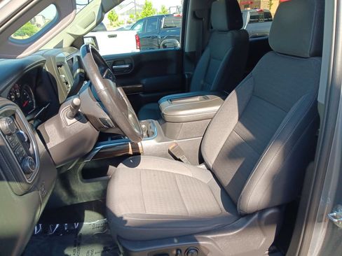 Used 2020 Chevrolet Silverado 1500 RST AWD/4WD image 9