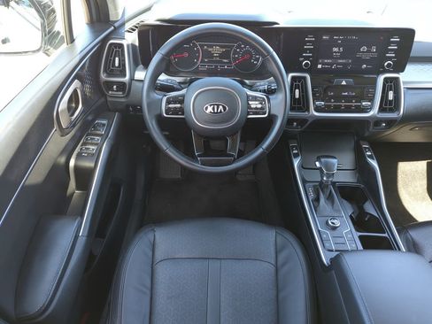 Used 2021 Kia Sorento S w/ Panoramic Sunroof Package FWD image 14
