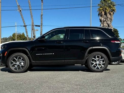 New 2025 Jeep Grand Cherokee Limited w/ Luxury Tech Group II AWD/4WD image 7