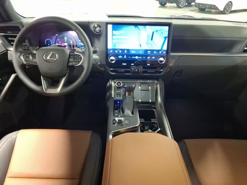 New 2026 Lexus GX 550 image 11