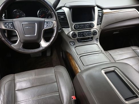 Used 2015 GMC Yukon Denali image 13