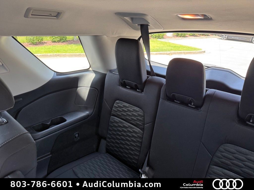 Used 2022 Nissan Pathfinder SV w/ SV Premium Package AWD/4WD image 26
