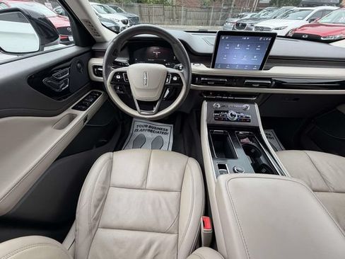 Used 2023 Lincoln Aviator Reserve w/ Equipment Group 201A AWD/4WD image 17