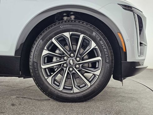 New 2026 Cadillac Lyriq Sport image 9