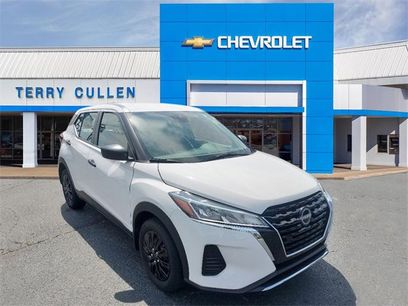 Used 2023 Nissan Kicks S