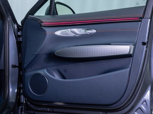 New 2026 Genesis GV70 2.5T Sport Prestige image 10