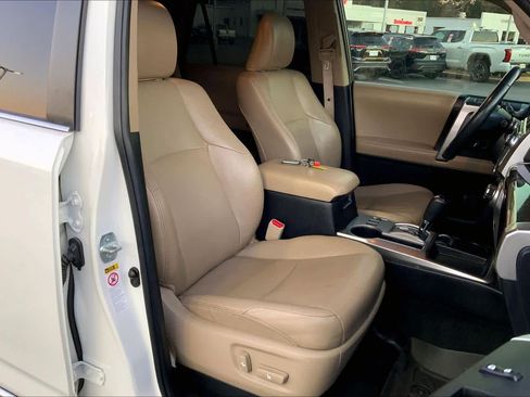 Used 2017 Toyota 4Runner Limited image 9