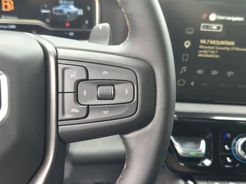 Used 2025 GMC Sierra 1500 AT4 w/ AT4 Premium Package AWD/4WD image 21