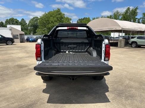 New 2025 Chevrolet Colorado Trail Boss w/ Midnight Edition image 5