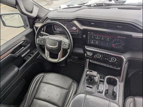Used 2024 GMC Sierra 1500 Denali w/ Technology Package AWD/4WD image 20