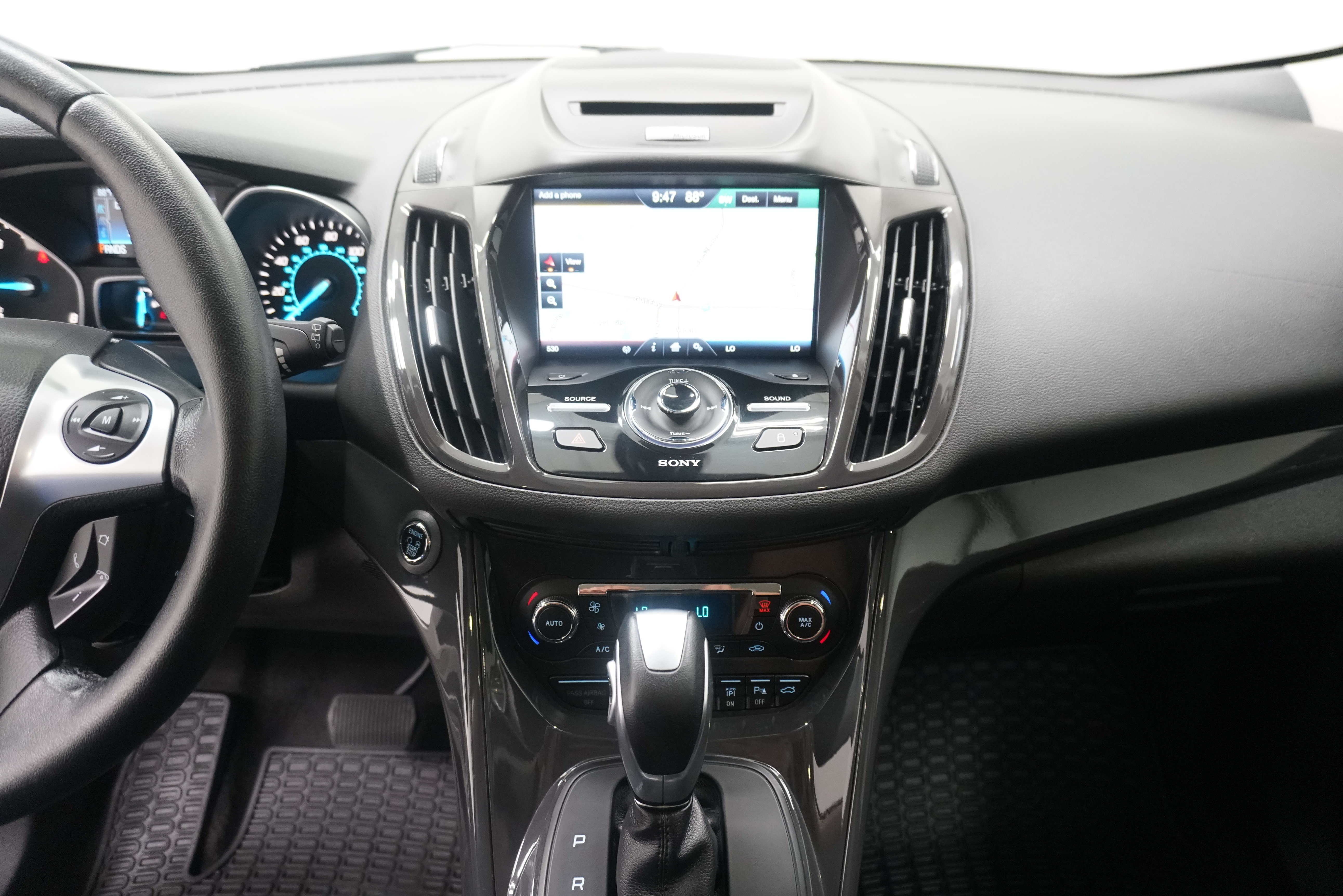 Used 2014 Ford Escape Titanium w/ Equipment Group 401A FWD image 21