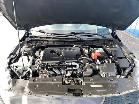 Used 2019 Nissan Altima 2.5 SV image 6