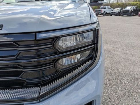 Used 2025 Ford Expedition Platinum w/ Stealth Appearance Package image 9