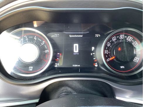 Used 2019 Dodge Challenger SXT RWD image 10