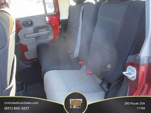 Used 2008 Jeep Wrangler Unlimited Sahara w/ Dual Top Group AWD/4WD image 7
