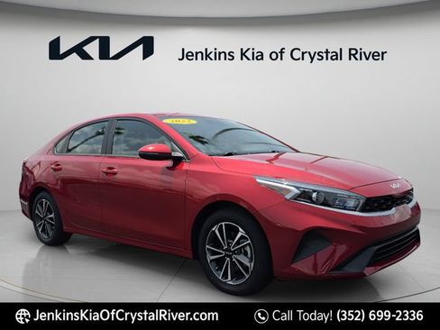 Certified 2023 Kia Forte LXS w/ LXS Technology Package FWD image 2