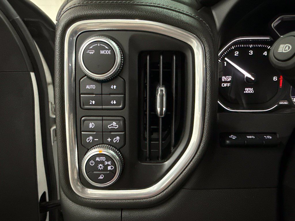 Used 2020 GMC Sierra 1500 Denali w/ Denali Ultimate Package AWD/4WD image 24