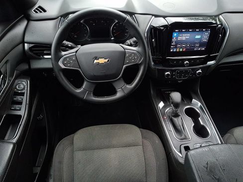 Used 2023 Chevrolet Traverse LT AWD/4WD image 12