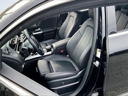 Used 2023 Mercedes-Benz GLA 250 4MATIC image 20